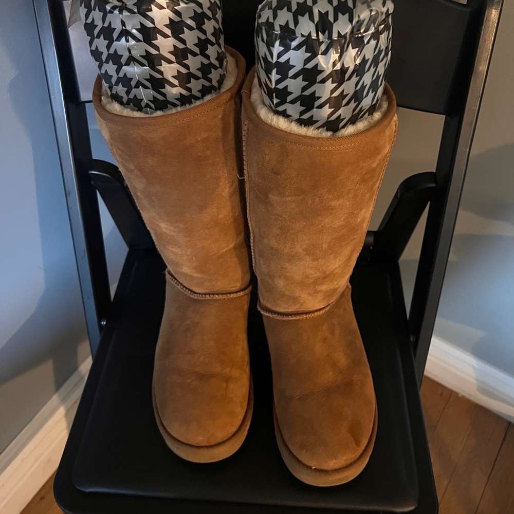 UGG Women's Tan Boots
